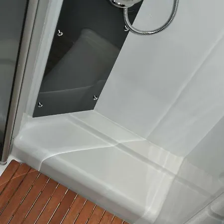 Hotel en barco Mb Campilux Libin
